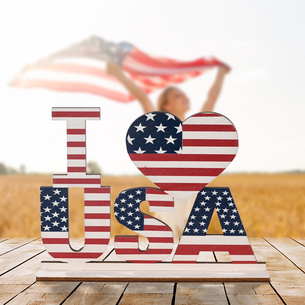 American Independence Day "I Love USA" Wooden Decoration